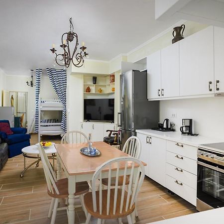 Walk 2 The Beach; Ammoudara Apts Gazi Екстер'єр фото